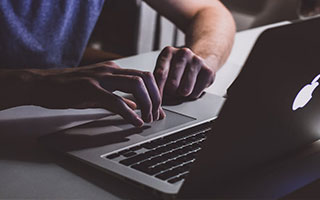 意甲媒体透露：杜埃是米兰右路首选，但需3000万欧元，辛戈是备选，还可以踢中卫